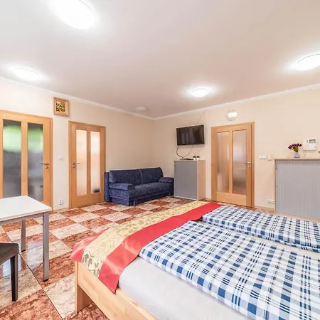 Apartman Blizko Centra Prahy Prague Exterior photo
